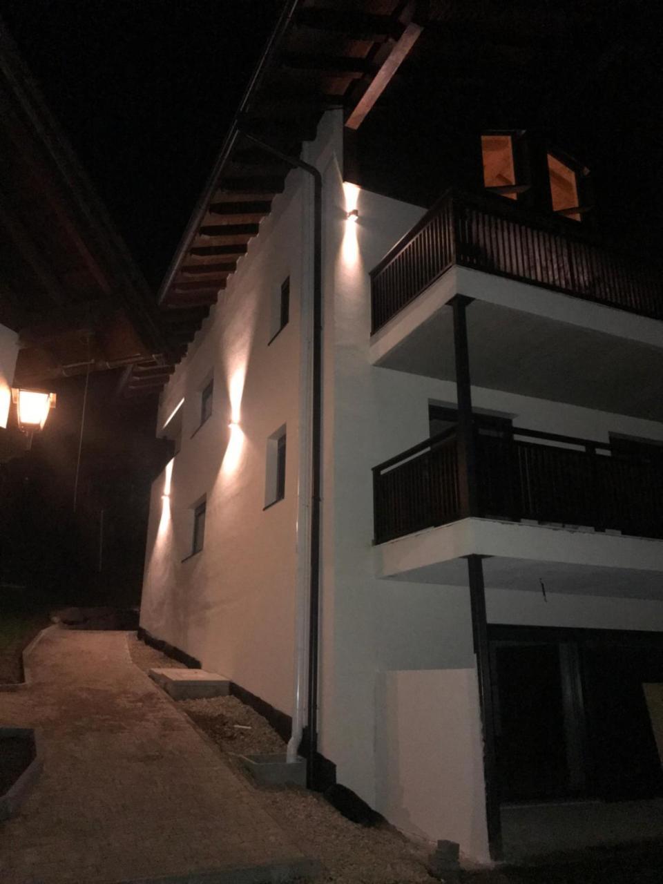 Antonya Apartments Schenna Exterior photo